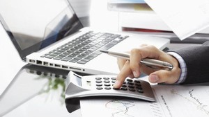 Các khoản chi từ nguồn kinh phí quản lý hành chính giao thực hiện chế độ tự chủ