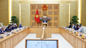 Kiên định mục tiêu giữ vững ổn định kinh tế vĩ mô, thúc đẩy tăng trưởng từ 10%