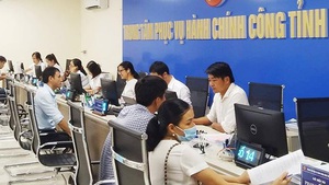 Chính phủ vừa ban hành 8 Nghị quyết cắt giảm, phân cấp, đơn giản hóa thủ tục hành chính, điều kiện kinh doanh