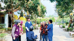 Biến thách thức già hóa thành động lực tăng trưởng từ kinh tế bạc 