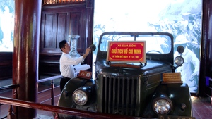 Những người thầm lặng gìn giữ kỷ vật của Bác Hồ tại Làng Sen 