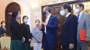 5 nhóm giải pháp nâng cao năng lực làm việc trong môi trường quốc tế cho cán bộ