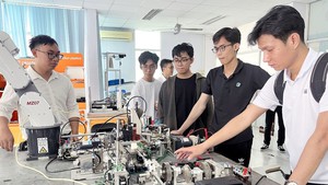Tiêu chuẩn hưởng học bổng trong các ngành khoa học, kỹ thuật và công nghệ chiến lược