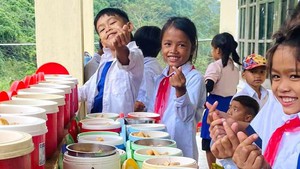 Kinh phí hỗ trợ học sinh vùng đồng bào dân tộc thiểu số và miền núi