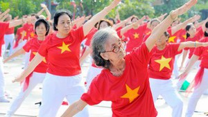 Thành viên Ủy ban Quốc gia về người cao tuổi Việt Nam