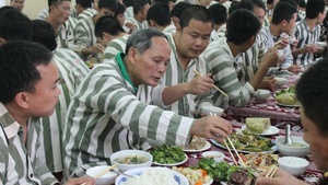 Quy định mới về định mức ăn, ở của người bị tạm giữ, tạm giam