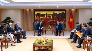 Phó Thủ tướng Thường trực Phạm Gia Túc tiếp Chủ tịch Tập đoàn A.P. Moller Holding
