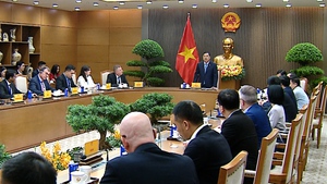 Đẩy mạnh chuyển dịch năng lượng, ưu tiên phát triển các nguồn năng lượng tái tạo và năng lượng mới 