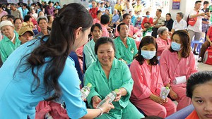 Quy định mới về thực hành và cập nhật kiến thức công tác xã hội
