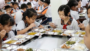 Thủ tướng Chính phủ yêu cầu tăng cường bảo đảm an toàn thực phẩm trong cơ sở giáo dục