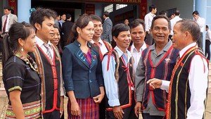 Chính sách và tiêu chí lựa chọn người có uy tín trong vùng dân tộc thiểu số