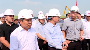Hà Nội đẩy nhanh tiến độ các dự án hạ tầng trọng điểm