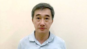 Tạm đình chỉ công tác đối với Thứ trưởng Bộ Y tế Trần Văn Thuấn
