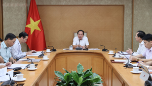 Khẩn trương cung ứng đủ sách giáo khoa, tuyệt đối không để ảnh hưởng đến việc dạy và học