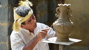 Pottery making art of Cham people inscribed on UNESCO&#39;s Urgent Safeguarding List