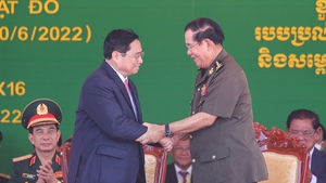 Cambodia bears in mind Viet Nam’s help in overthrowing genocidal regime