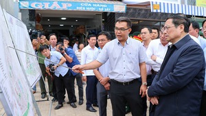 Prime Minister inspects construction site of Viet Nam&#39;s biggest airport