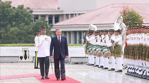 Malaysian Prime Minister hosts official welcome ceremony for To Lam