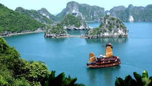 Ha Long Bay, Sapa named in world&#39;s top five trending destinations