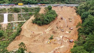 Prime Minister extends sympathy to China over landslide
