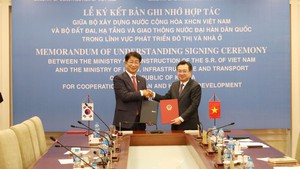 Viet Nam, South Korea sign MoU on urban and housing development