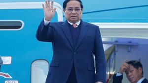 Prime Minister starts working visit to Laos