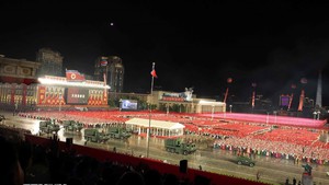 Party chief To Lam attends military parade marking 80th anniversary of Workers&#39; Party of Korea