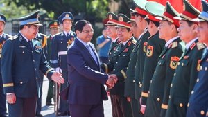 Prime Minister calls for developing &#39;sustainable air defense dome&#39; project