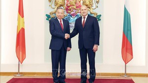 Viet Nam, Bulgaria establish strategic partnership