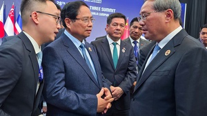 Prime Minister meets Chinese Premier in Kuala Lumpur