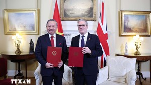 Viet Nam, UK elevate bilateral ties to comprehensive strategic partnership