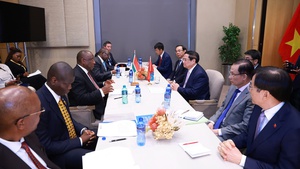 Prime Minister Pham Minh Chinh meets South African President Cyril Ramaphosa