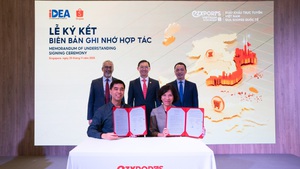 Shopee joins forces with Viet Nam&#39;s E-commerce &amp; Digital Economy Agency to promote e-commerce exports to Southeast Asia