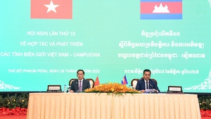 Vietnamese, Cambodian border provinces vow to strengthen linkages, cooperation