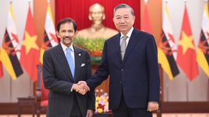 General Secretary To Lam meets Sultan of Brunei Haji Hassanal Bolkiah 