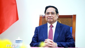 Vietnamese, Singaporean Prime Ministers hold phone conversation