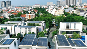 Ha Noi accelerates investment in solar power projects