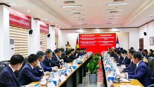 Ha Noi, Vientiane promote close and sustainable cooperation