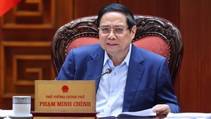 Gov’t discusses proposals to pilot free trade zones, develop Dung Quat energy hub