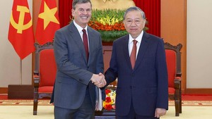 Party chief hosts Russian Presidential Academy Rector