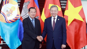 Top CPV, CPP leaders meet in Ho Chi Minh City