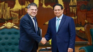 Prime Minister hosts AstraZeneca Chairman