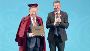 General Secretary awarded with &quot;Honorary Professor&quot; title by RANEPA