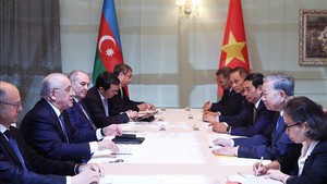 General Secretary To Lam meets Azerbaijani Prime Minister Ali Asadov