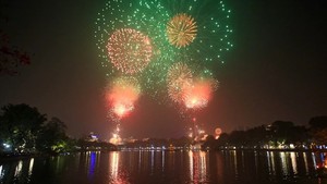 Ha Noi to launch fireworks at five venues on 80th National Day