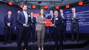 Prime Minister calls for new wave of Swedish investment in Viet Nam