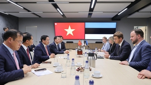 Prime Minister Pham Minh Chinh visits e-Estonia Briefing Center