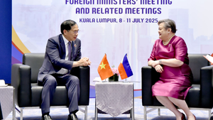 Deputy PM meets Philippine, Timor-Leste Foreign Ministers on sidelines of AMM-58