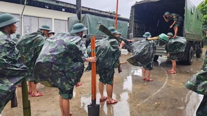 Viet Nam deploys over 346,000 soldiers, 8,200 vehicles in response to Typhoon Wipha