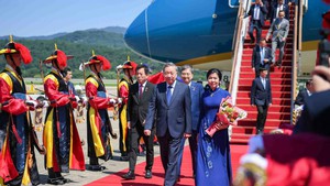 To Lam seeks to advance ties with South Korea in new development era